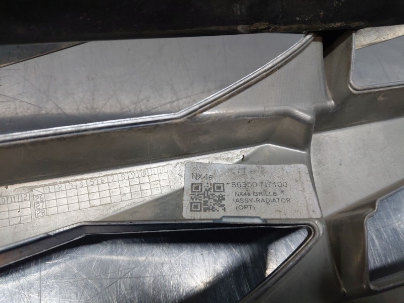 Recambio de rejilla delantera para hyundai tucson hybrid referencia OEM IAM   