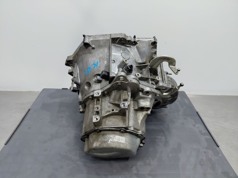 Recambio de caja cambios para peugeot expert furgón pro standard referencia OEM IAM   