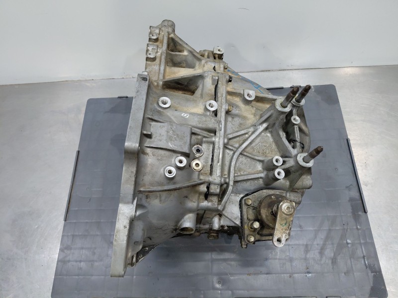 Recambio de caja cambios para citroën c-crosser 2.2 hdi fap cat referencia OEM IAM T9TX1  