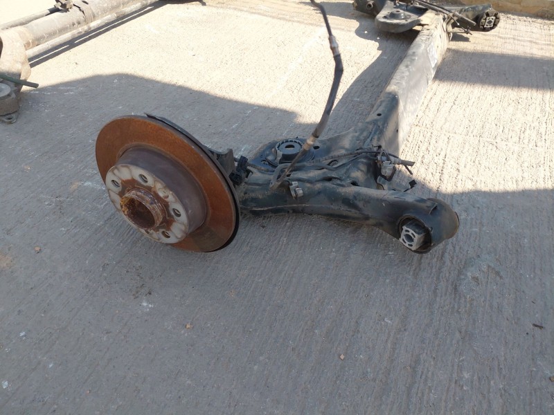 Recambio de puente trasero para nissan juke (f16) tekna referencia OEM IAM 555013073R 5550100Q0H 