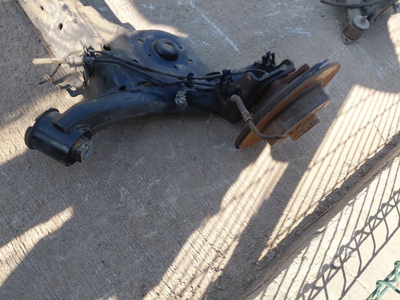 Recambio de puente trasero para nissan juke (f16) tekna referencia OEM IAM 555013073R 5550100Q0H 