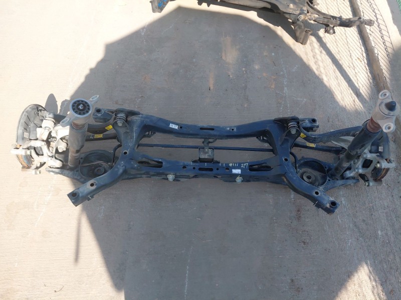 Recambio de puente trasero para hyundai kona hybrid referencia OEM IAM 55405CM000  