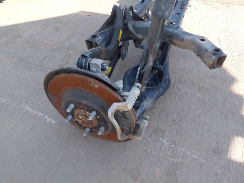 Recambio de puente trasero para hyundai kona hybrid referencia OEM IAM 55405CM000  