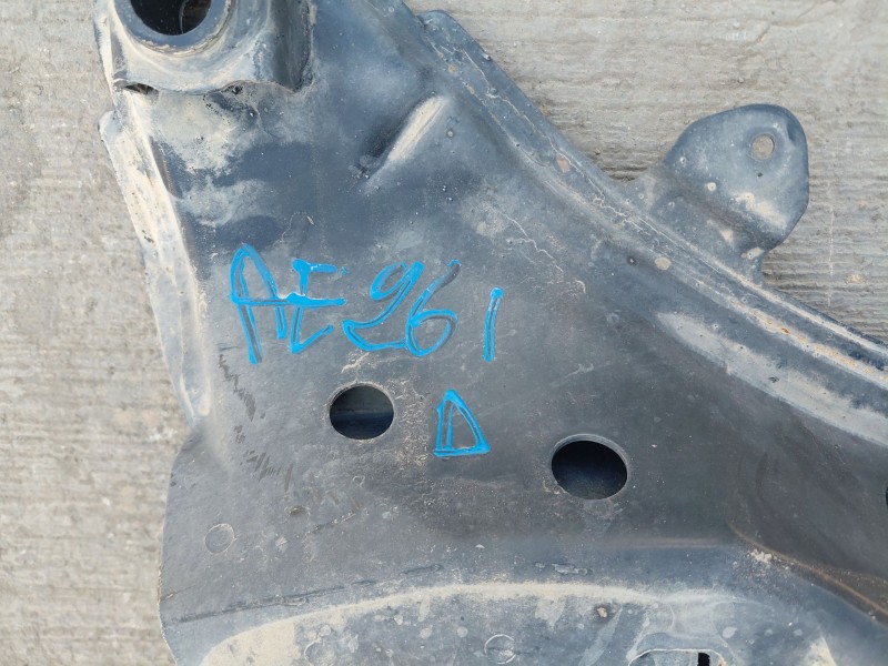 Recambio de puente delantero para toyota c-hr hybrid referencia OEM IAM 51201F4013  