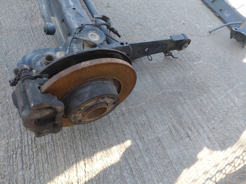 Recambio de puente trasero para peugeot expert kasten active referencia OEM IAM 5148T9  