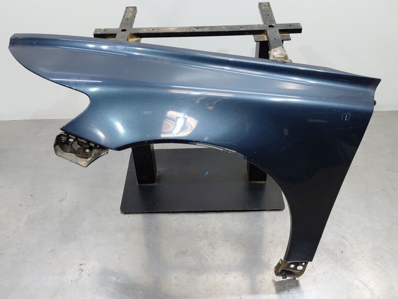 Recambio de aleta delantera izquierda para volvo s40 ii (544) 1.8 referencia OEM IAM   