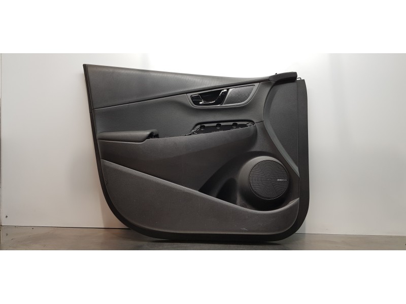 Recambio de guarnecido tapizado puerta delantera izquierda para hyundai kona klass 2wd referencia OEM IAM 82307J9140TRY 82330J90
