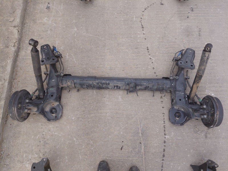 Recambio de puente trasero para citroën c4 cactus shine referencia OEM IAM 1607197180  