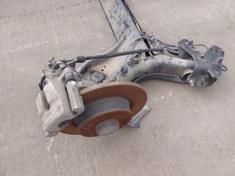 Recambio de puente trasero para renault fluence z.e. expression referencia OEM IAM 555014131R  