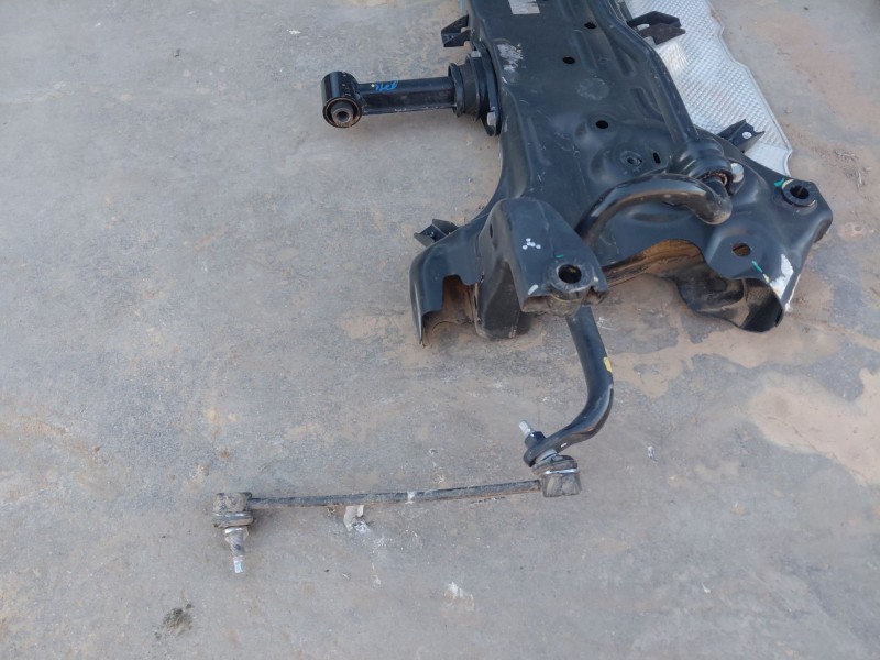 Recambio de puente delantero para hyundai bayon hybrid referencia OEM IAM 62400Q0000  