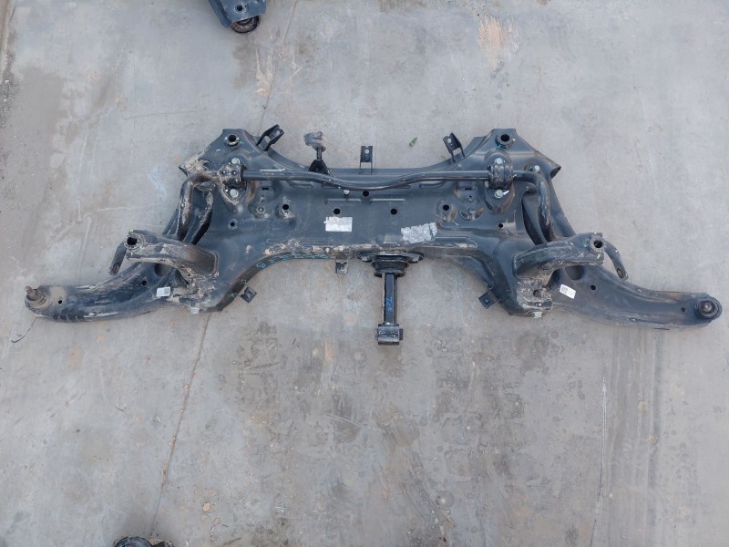 Recambio de puente delantero para hyundai i20 iii active referencia OEM IAM 62400Q0000  