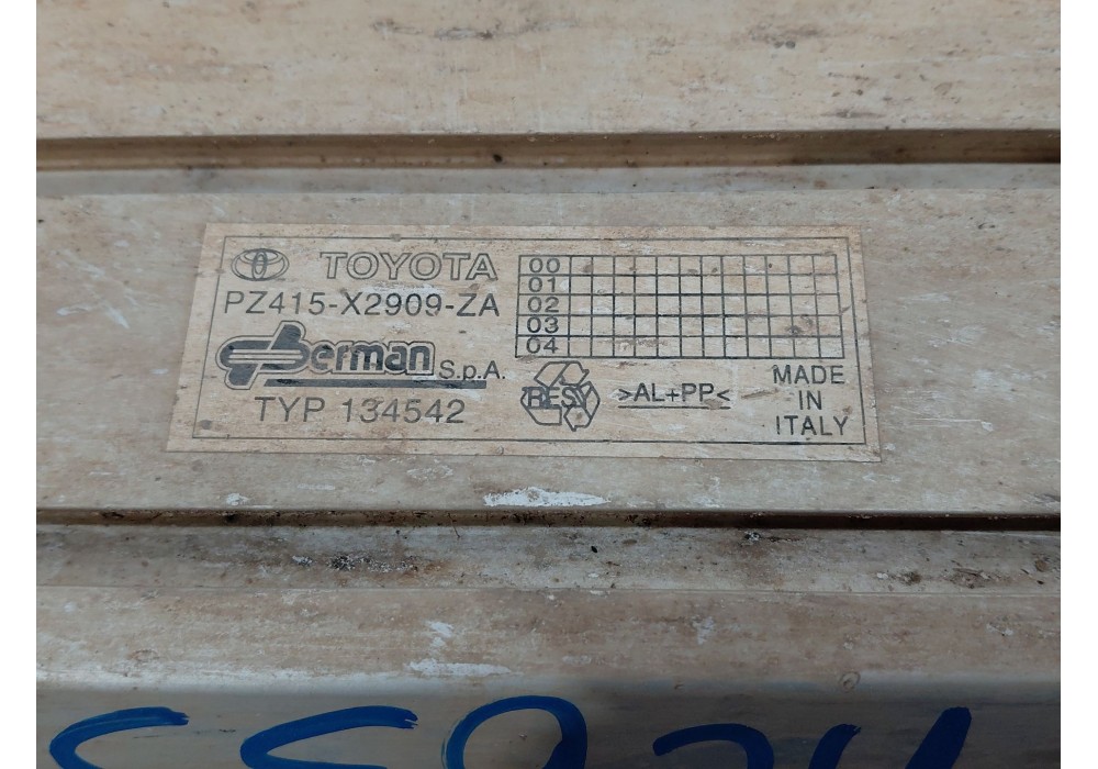 Recambio de estribo para toyota rav 4 ii (_a2_) 2.0 4wd (aca21, aca20) referencia OEM IAM   