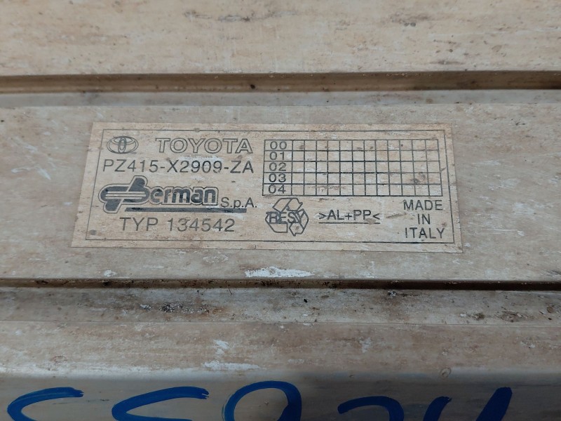 Recambio de estribo para toyota rav 4 ii (_a2_) 2.0 4wd (aca21, aca20) referencia OEM IAM   