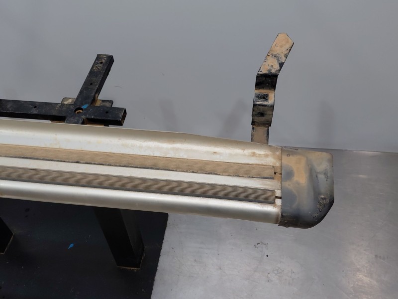 Recambio de estribo para toyota rav 4 ii (_a2_) 2.0 4wd (aca21, aca20) referencia OEM IAM   