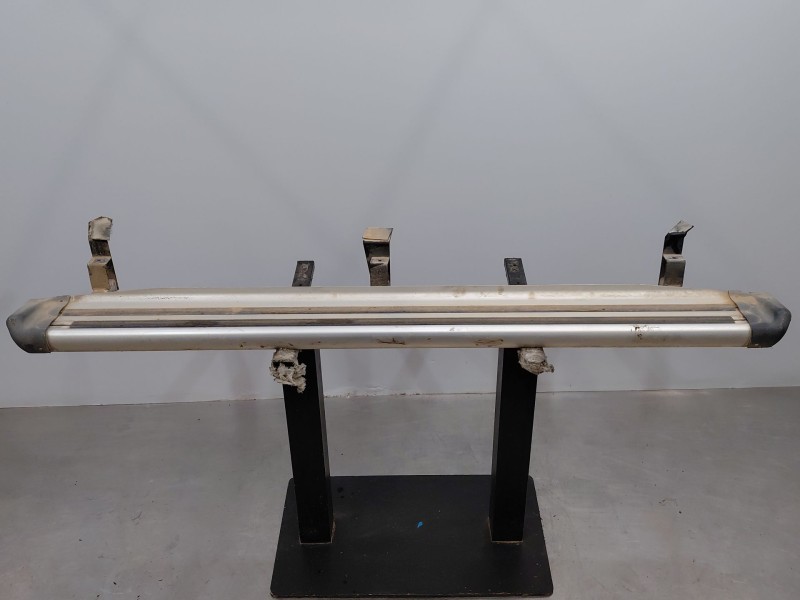 Recambio de estribo para toyota rav 4 ii (_a2_) 2.0 4wd (aca21, aca20) referencia OEM IAM   