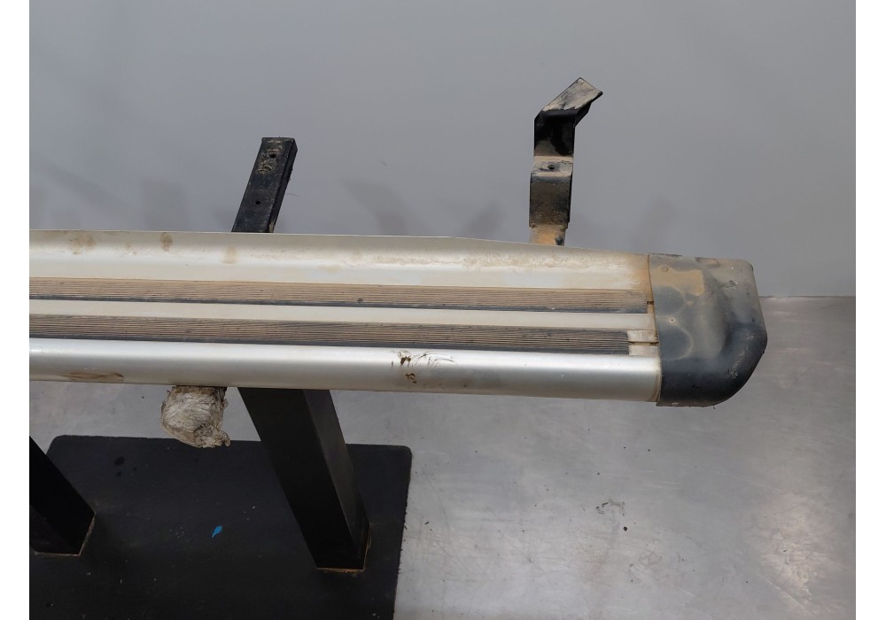 Recambio de estribo para toyota rav 4 ii (_a2_) 2.0 4wd (aca21, aca20) referencia OEM IAM   