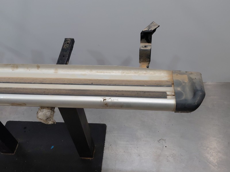 Recambio de estribo para toyota rav 4 ii (_a2_) 2.0 4wd (aca21, aca20) referencia OEM IAM   