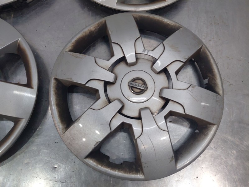 Recambio de tapacubos para nissan nv 400 l3h2 referencia OEM IAM   