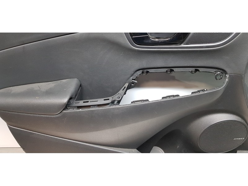 Recambio de guarnecido tapizado puerta delantera izquierda para hyundai kona klass 2wd referencia OEM IAM 82307J9140TRY 82330J90