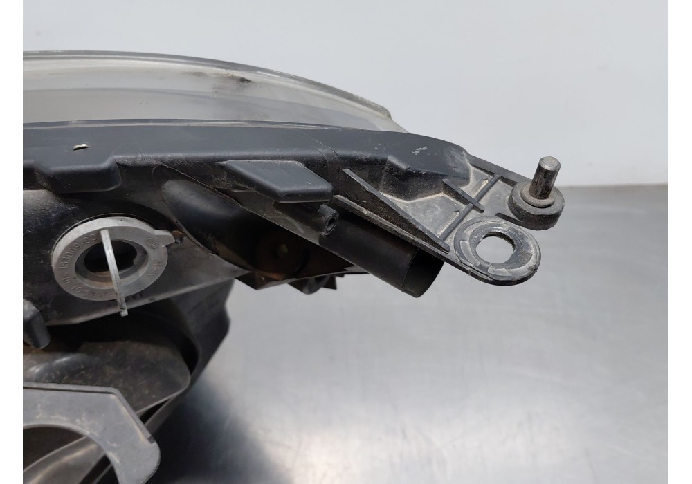 Recambio de faro derecho para citroën c4 picasso i monospace (ud_) 1.6 hdi referencia OEM IAM   
