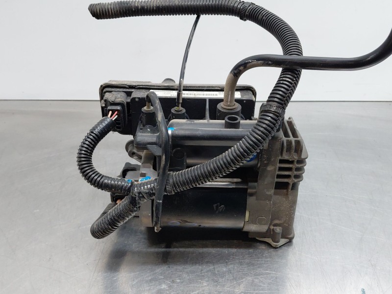 Recambio de bomba suspension para citroën c4 grand picasso i (ua_) 2.0 hdi 138 referencia OEM IAM   