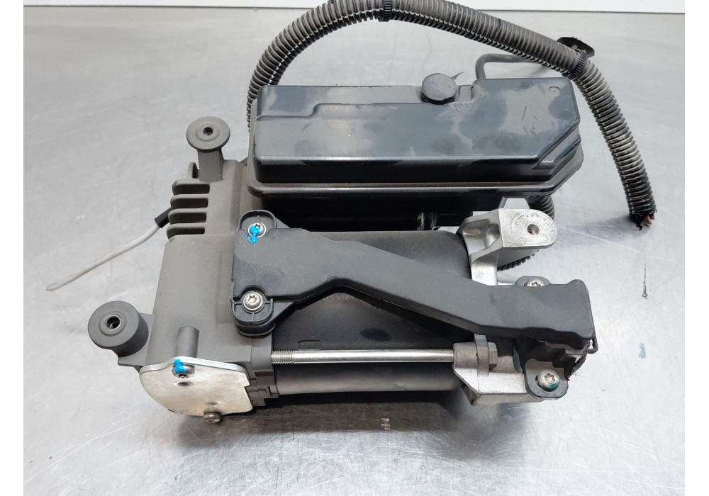 Recambio de bomba suspension para citroën c4 picasso i monospace (ud_) 1.6 hdi referencia OEM IAM   