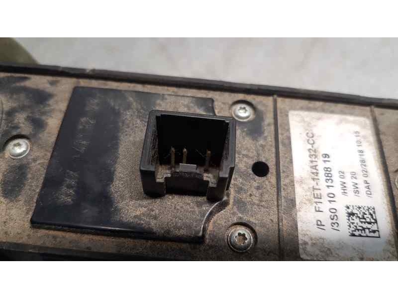 Recambio de mando elevalunas delantero izquierdo para ford kuga (cbs) titanium referencia OEM IAM F1ET14A132CC   Recambio de mando elevalunas delantero izquierdo para ford kuga (cbs) titanium referencia OEM IAM F1ET14A132CC