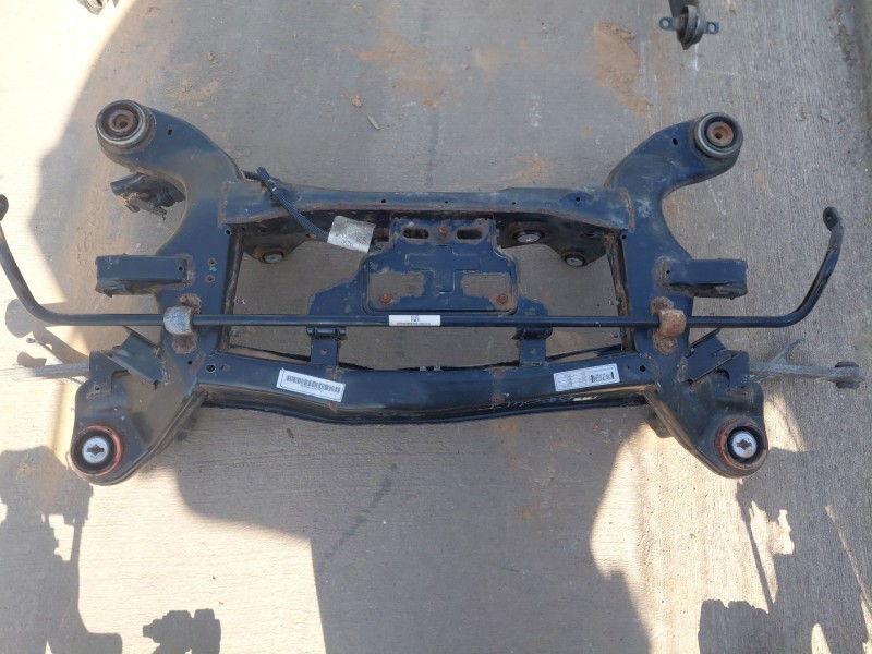 Recambio de puente trasero para maserati quattroporte granlusso referencia OEM IAM   