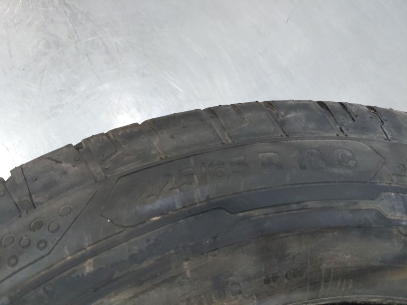 Recambio de neumatico repuesto para nissan nv 400 l3h2 referencia OEM IAM   