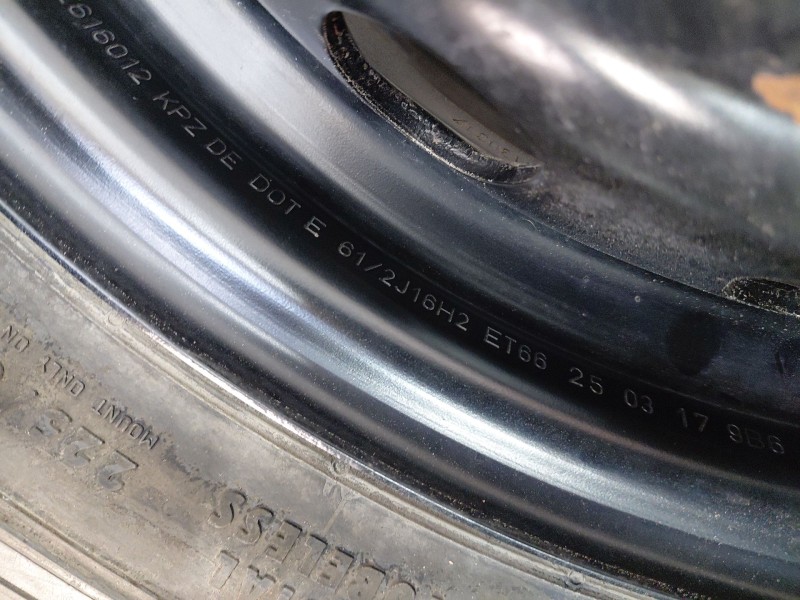 Recambio de neumatico repuesto para nissan nv 400 l3h2 referencia OEM IAM   