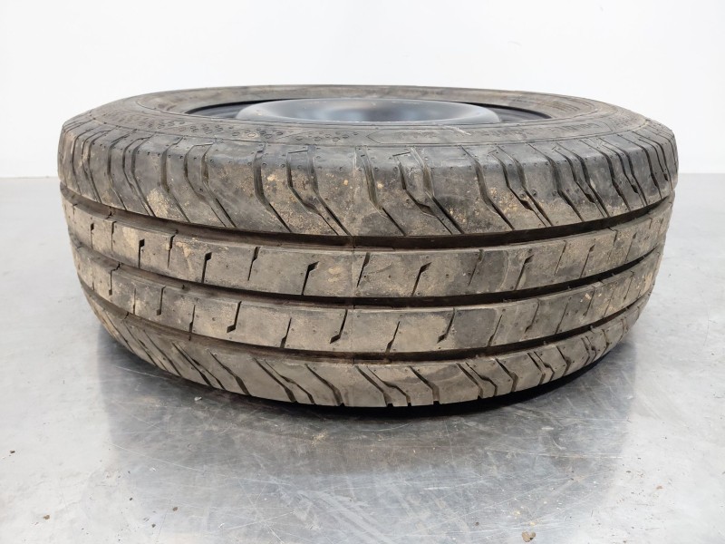 Recambio de neumatico repuesto para nissan nv 400 l3h2 referencia OEM IAM   