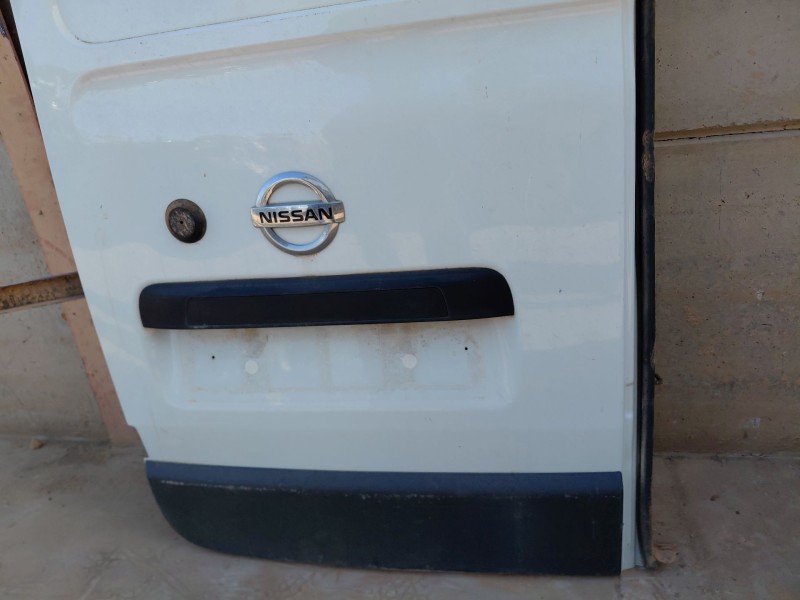 Recambio de porton trasero izquierdo para nissan nv 400 l3h2 referencia OEM IAM   