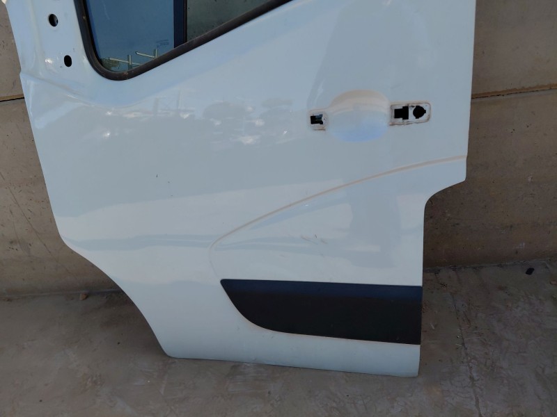 Recambio de puerta delantera izquierda para nissan nv 400 l3h2 referencia OEM IAM   