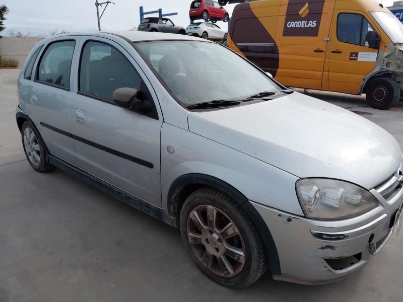 opel corsa c (x01) del año 2005