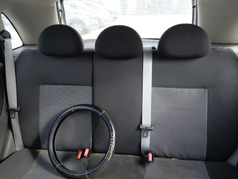 opel corsa c (x01) del año 2005