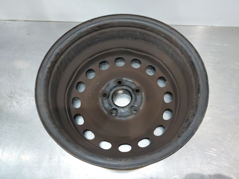 Recambio de llanta para volkswagen caddy furgón/kombi furgón bmt referencia OEM IAM 2K0601027B03C  