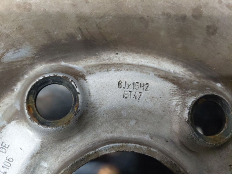 Recambio de llanta para volkswagen caddy furgón/kombi furgón bmt referencia OEM IAM 2K0601027B03C  