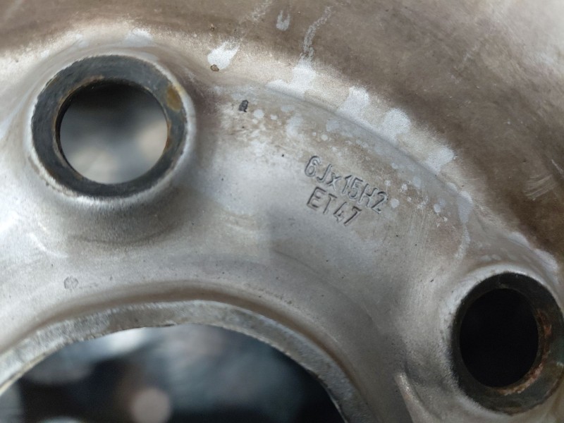 Recambio de llanta para volkswagen caddy furgón/kombi furgón bmt referencia OEM IAM 2K0601027B03C  