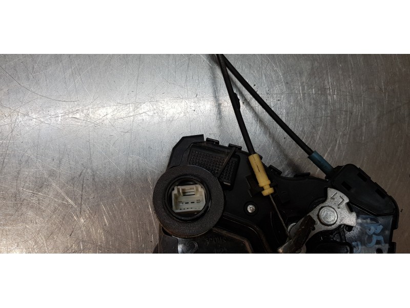 Recambio de cerradura puerta delantera izquierda para toyota rav 4 (a3) sol referencia OEM IAM 6904042240   Recambio de cerradura puerta delantera izquierda para toyota rav 4 (a3) sol referencia OEM IAM 6904042240