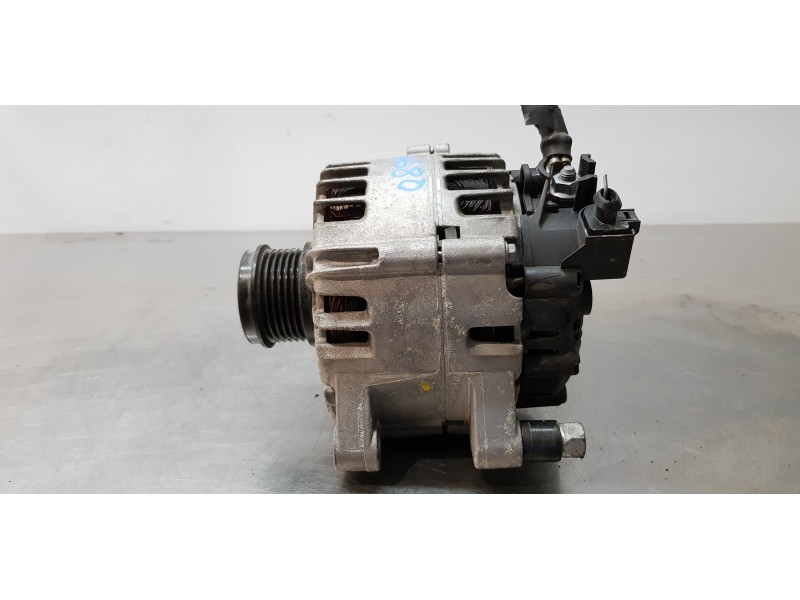 Recambio de alternador para volvo v40 basis referencia OEM IAM 31419219  
