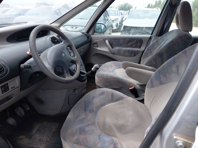 citroën xsara picasso (n68) del año 2001