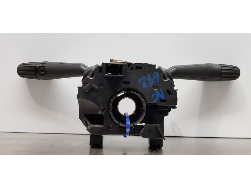 Recambio de mando limpia para jeep renegade limited 4x2 referencia OEM IAM 735750486 7357504860 