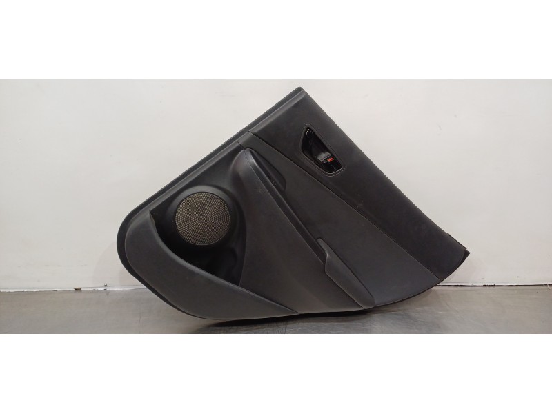 Recambio de guarnecido tapizado puerta trasera derecha para hyundai kona klass 2wd referencia OEM IAM 83308J9020TRY  