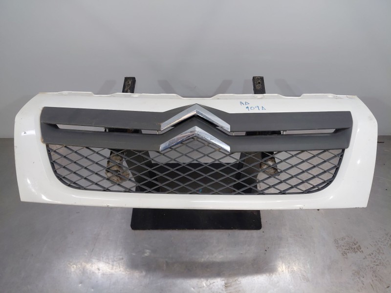 Recambio de rejilla delantera para citroën jumper caja cerrada (06.2006 =>) l2h2 referencia OEM IAM 7804R5  