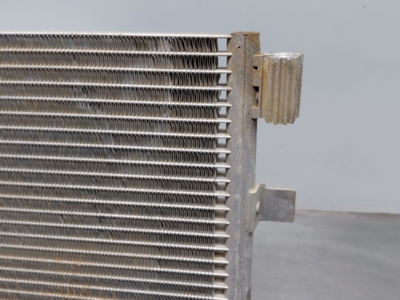 Recambio de condensador / radiador aire acondicionado para renault master iii furgón referencia OEM IAM 921007845R  