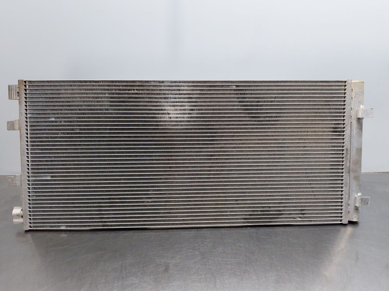 Recambio de condensador / radiador aire acondicionado para renault master iii furgón referencia OEM IAM 921007845R  