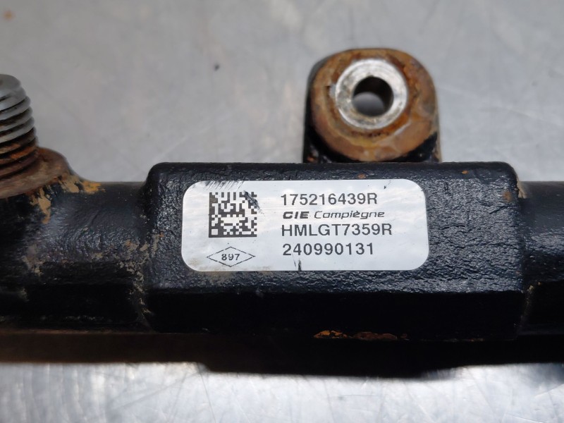 Recambio de rampa inyectora para renault master iii furgón referencia OEM IAM 175216439R  