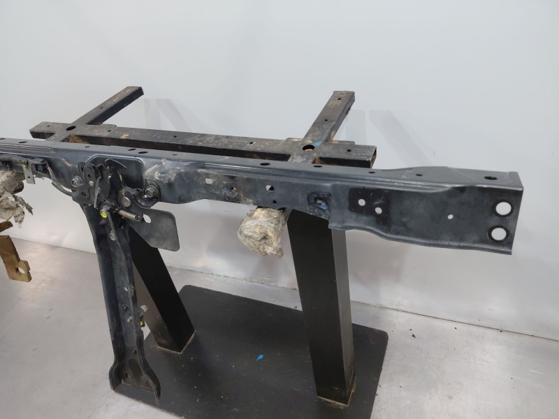 Recambio de panel frontal para nissan navara pick-up (np300) 4x4 referencia OEM IAM   