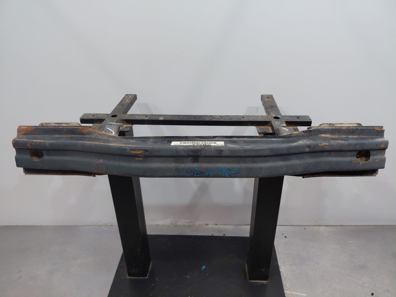 Recambio de refuerzo paragolpes delantero para nissan navara pick-up (np300) 4x4 referencia OEM IAM   