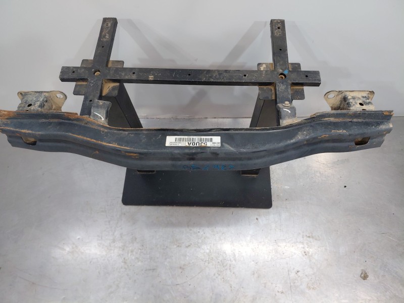 Recambio de refuerzo paragolpes delantero para nissan navara pick-up (np300) 4x4 referencia OEM IAM   